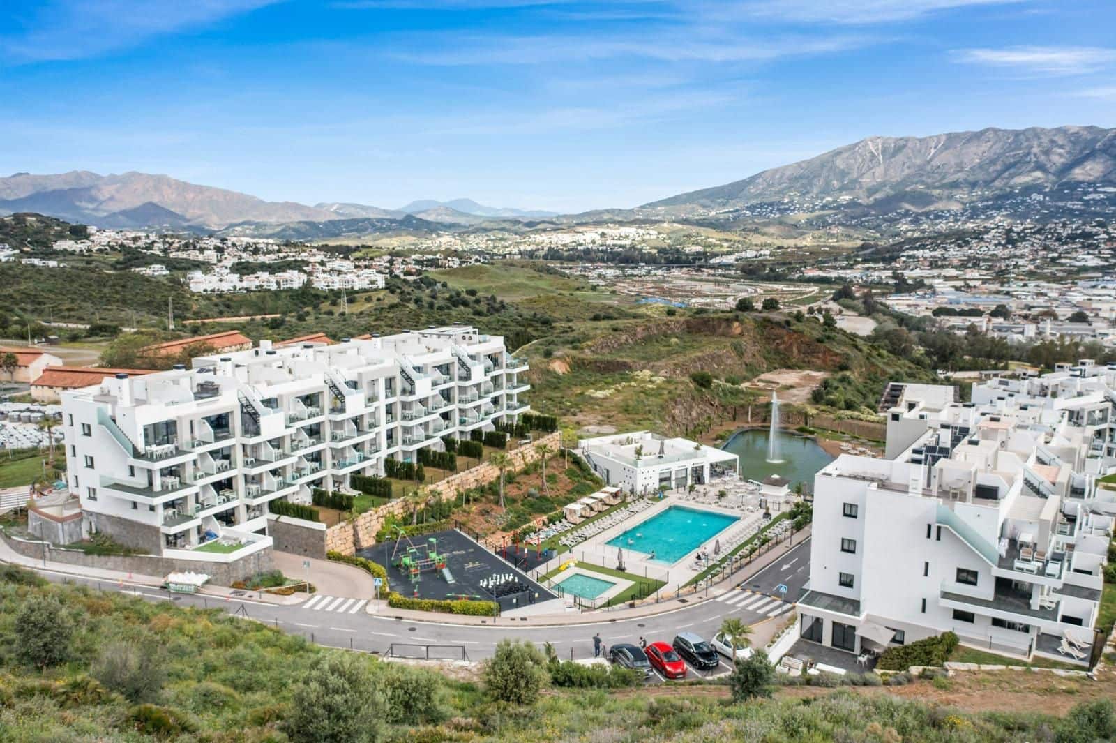 2 makuuhuone Huoneisto myytävänä paikassa La Cala de Mijas mukana uima-altaan 
autotalli - 498 999 € (Ref: 9101309)