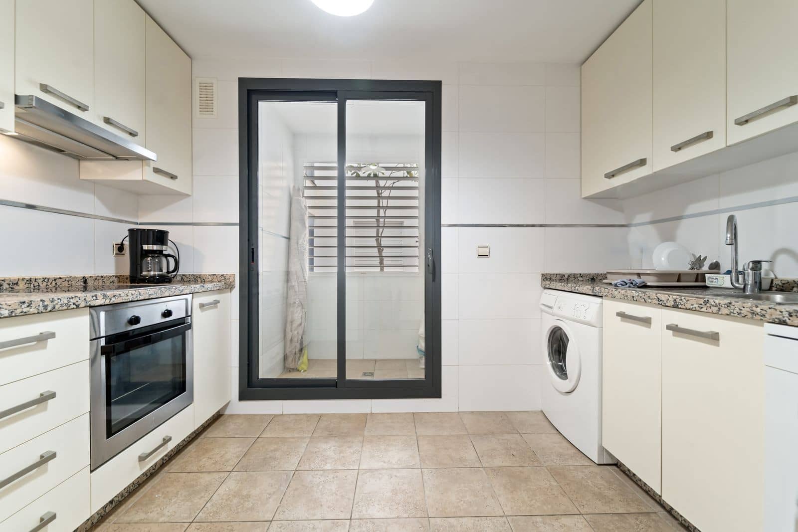 2 soverom Leilighet til salgs i La Cala de Mijas med svømmebasseng garasje - € 369 000 (Ref: 9101659)