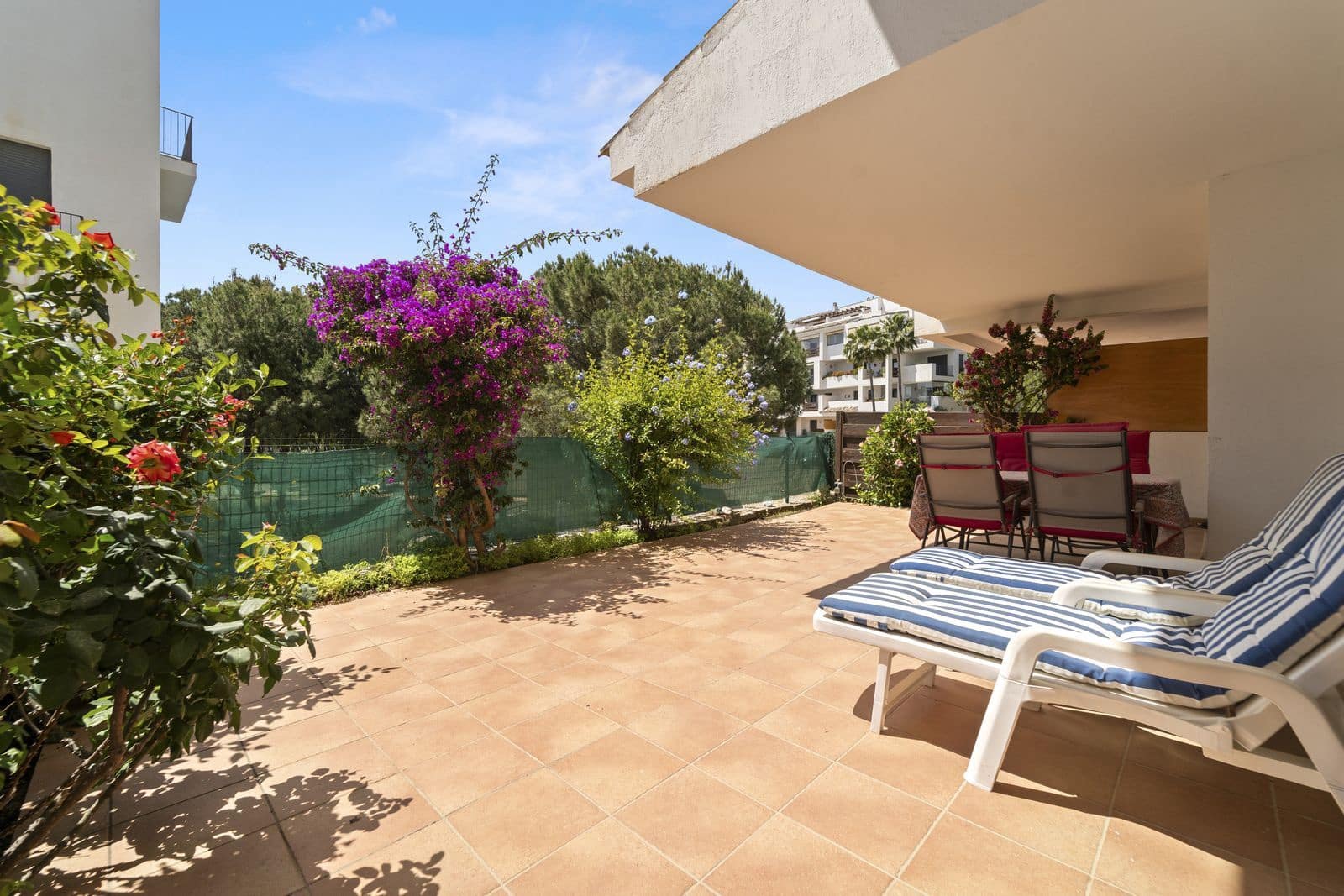 2 soverom Leilighet til salgs i La Cala de Mijas med svømmebasseng garasje - € 369 000 (Ref: 9101659)