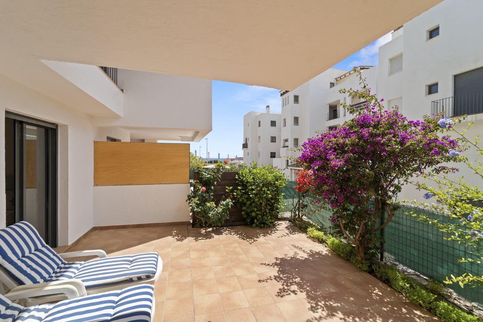 2 soverom Leilighet til salgs i La Cala de Mijas med svømmebasseng garasje - € 369 000 (Ref: 9101659)