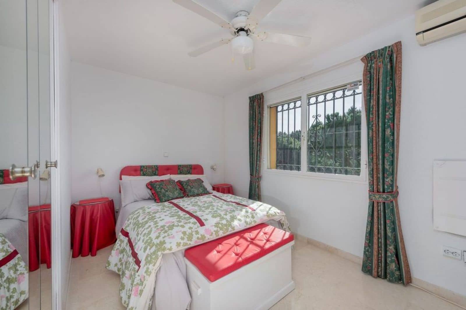 3 soveværelse Villa til salg i Calahonda med swimmingpool garage - € 595.000 (Ref: 9105546)