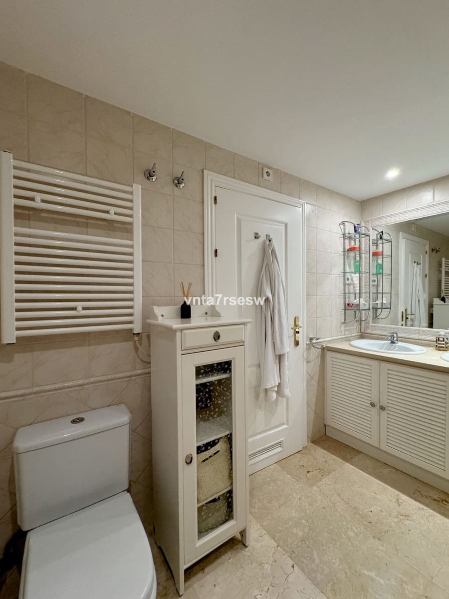 2 sypialnia Apartament na sprzedaż w Riviera del Sol z basenem garażem - 430 000 € (Ref: 9105827)