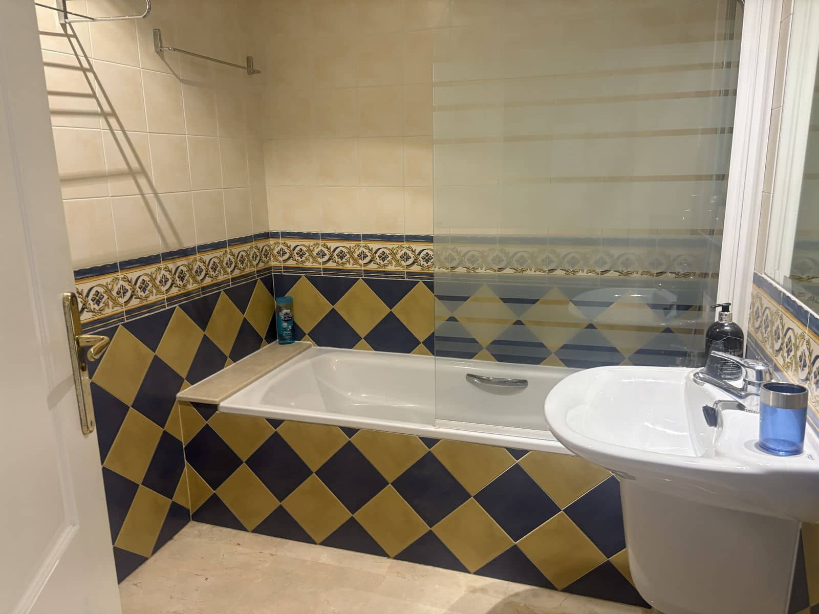 2 soveværelse Lejlighed til salg i Riviera del Sol med swimmingpool garage - € 450.000 (Ref: 9105876)