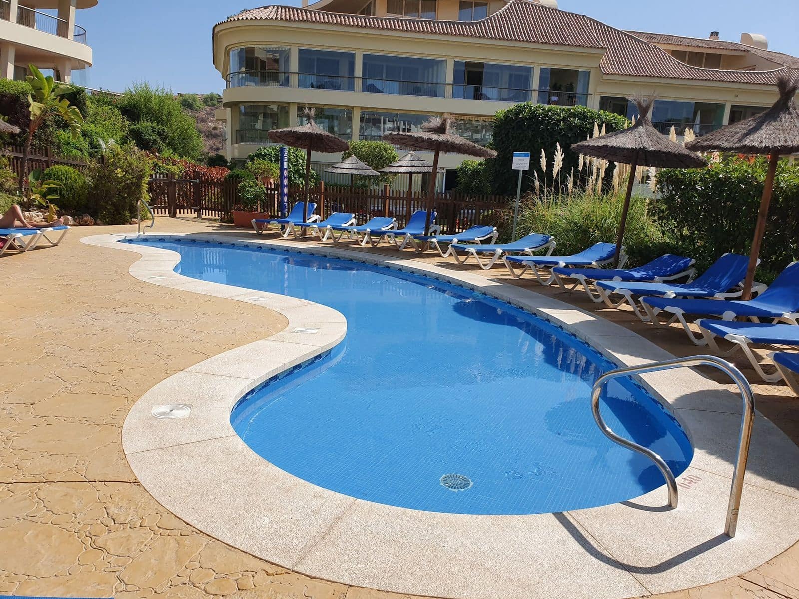 2 soveværelse Lejlighed til salg i Riviera del Sol med swimmingpool garage - € 450.000 (Ref: 9105876)