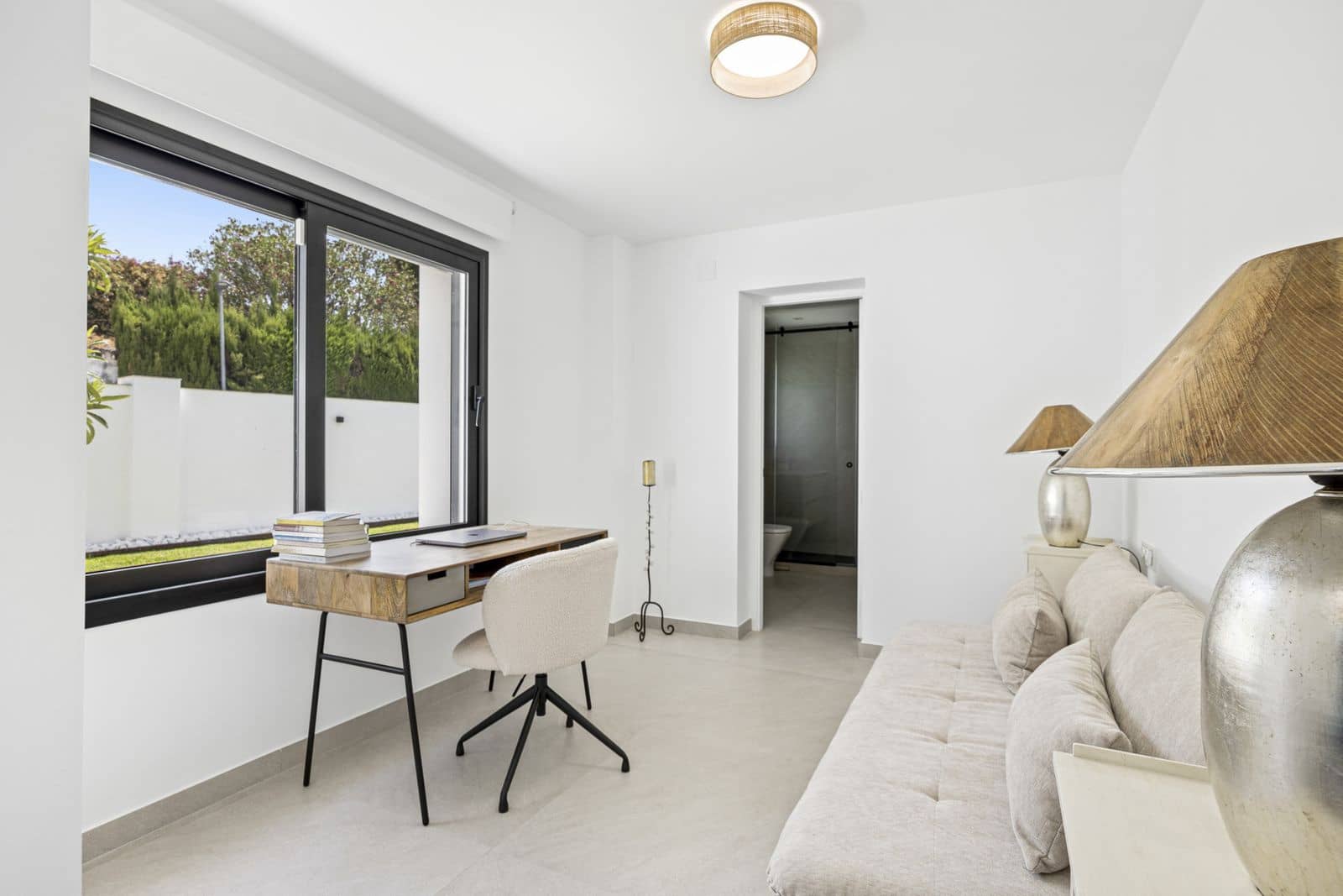 4 sypialnia Willa na sprzedaż w Guadalmina z basenem garażem - 2 595 000 € (Ref: 9113051)