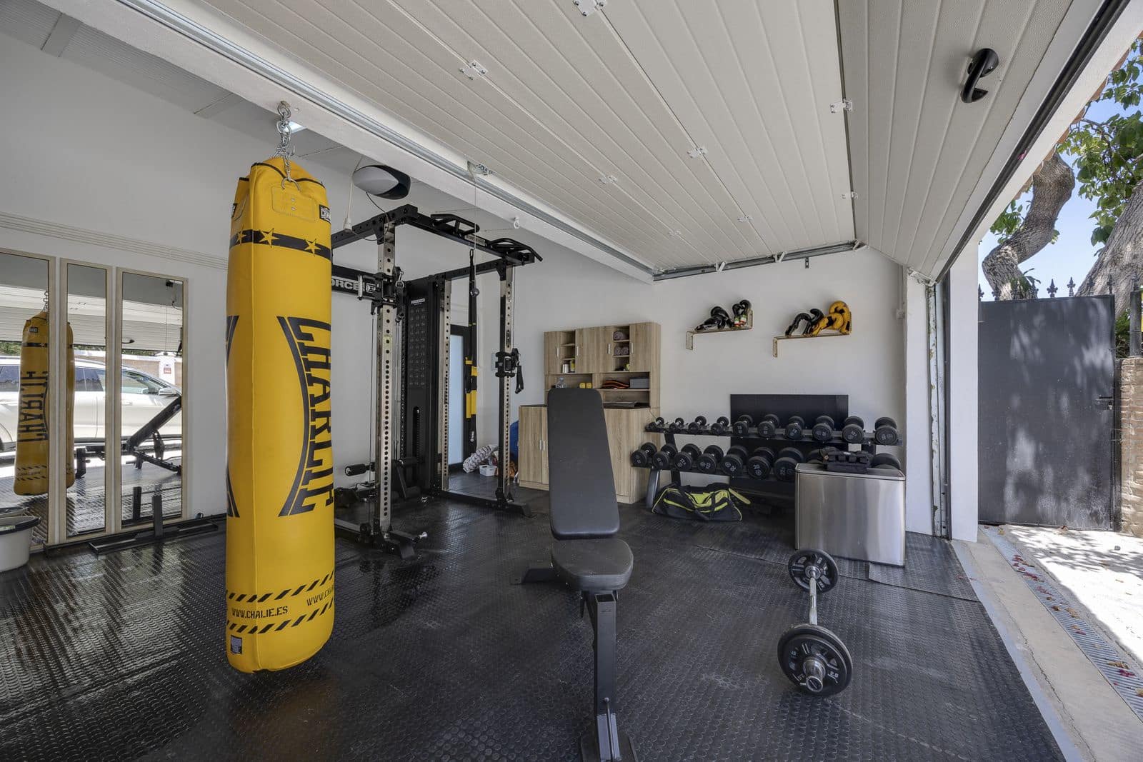 4 sypialnia Willa na sprzedaż w Guadalmina z basenem garażem - 2 595 000 € (Ref: 9113051)