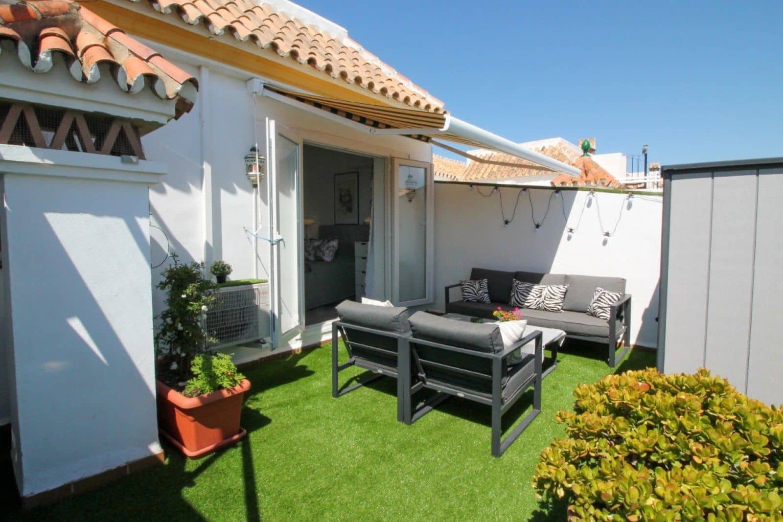 2 chambre Penthouse à vendre à La Cala de Mijas avec garage - 399 000 € (Ref: 9118078)