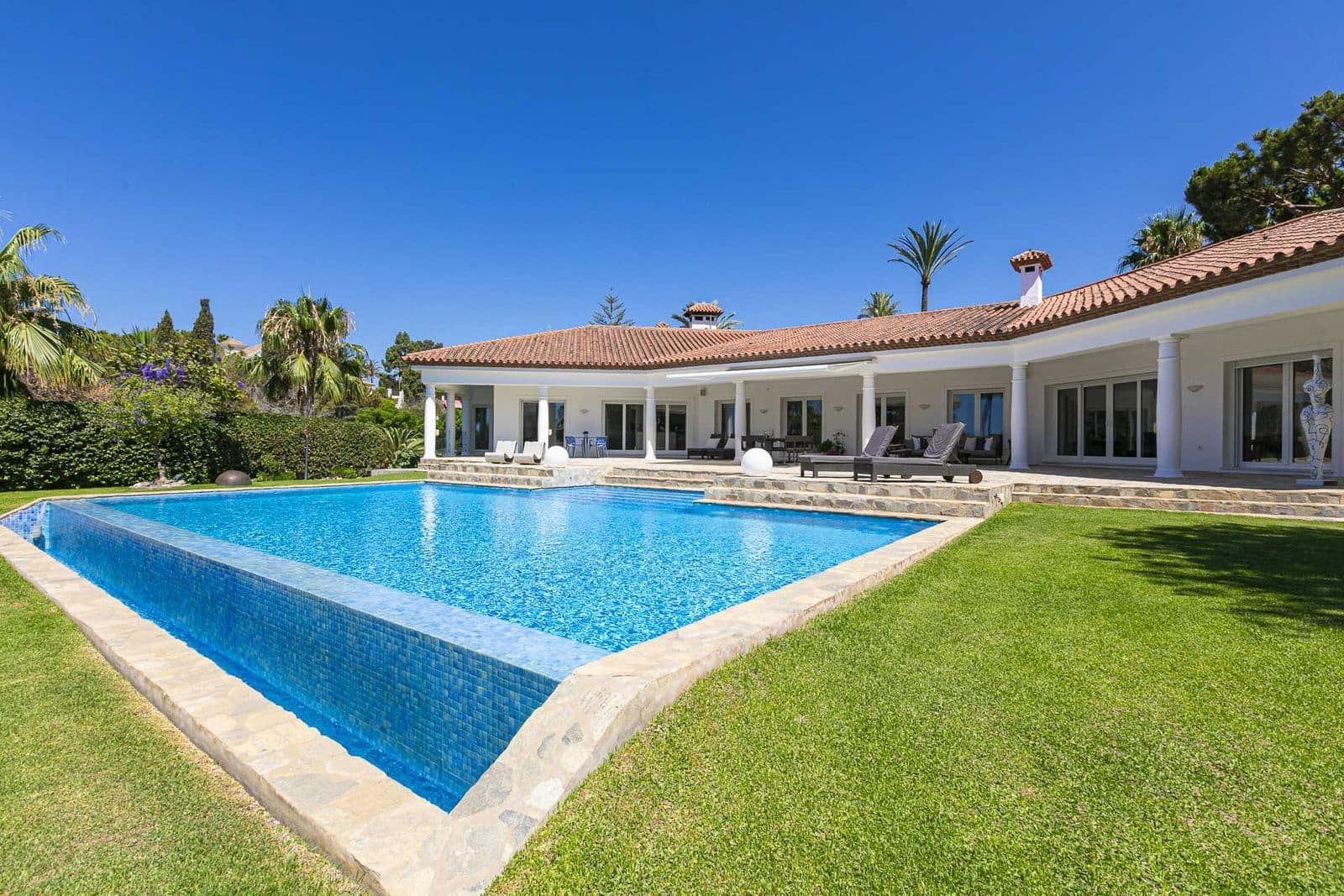 4 quarto Moradia para venda em Marbella com piscina garagem - 3 600 000 € (Ref: 9123534)