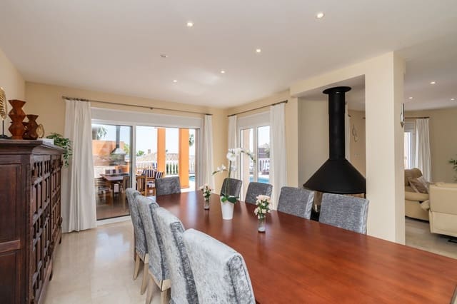 5 sypialnia Willa na sprzedaż w La Cala de Mijas, Mijas z basenem garażem - 1 850 000 € (Ref: 9123682)