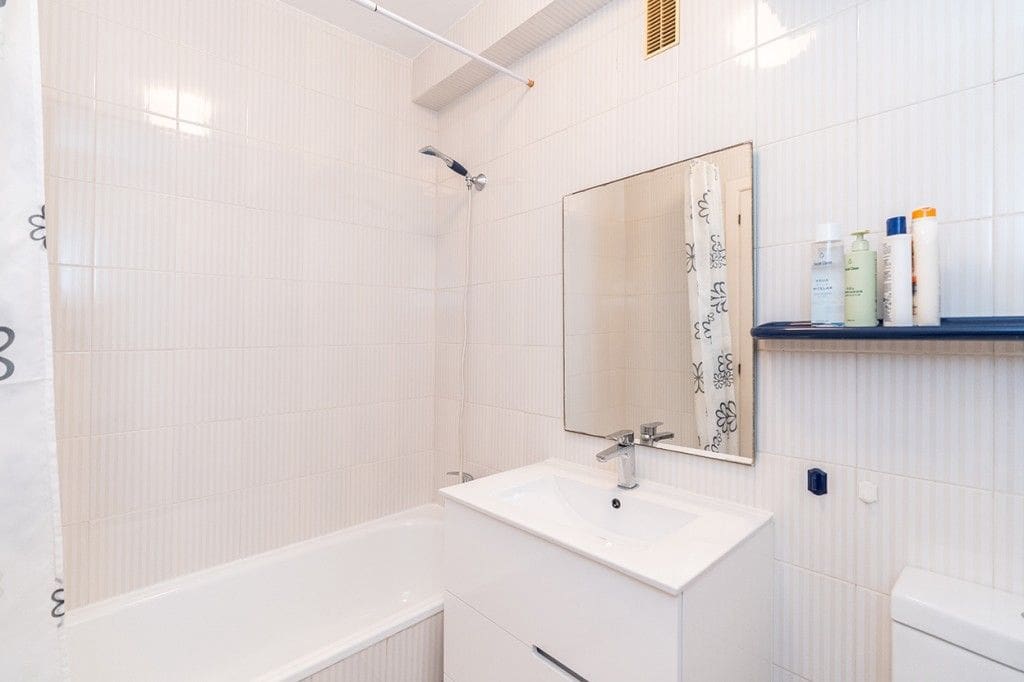 2 sovrum Takvåning till salu i Calahonda med pool garage - 579 000 € (Ref: 9123825)