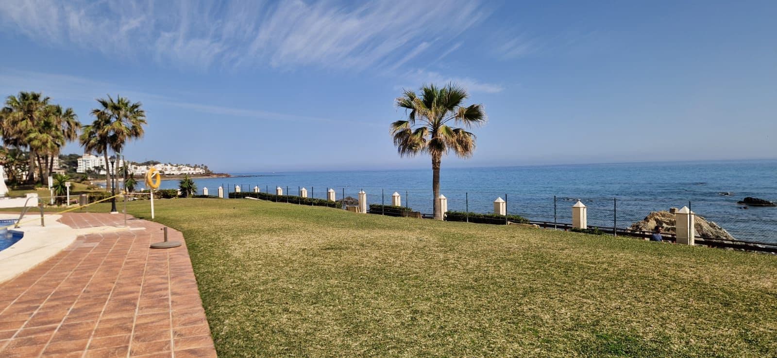 Apartamento Playa de 3 habitaciones en Calahonda en venta con piscina garaje - 650.000 € (Ref: 9123826)