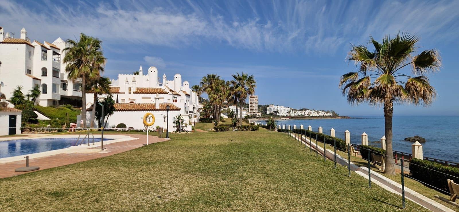 Apartamento Playa de 3 habitaciones en Calahonda en venta con piscina garaje - 650.000 € (Ref: 9123826)