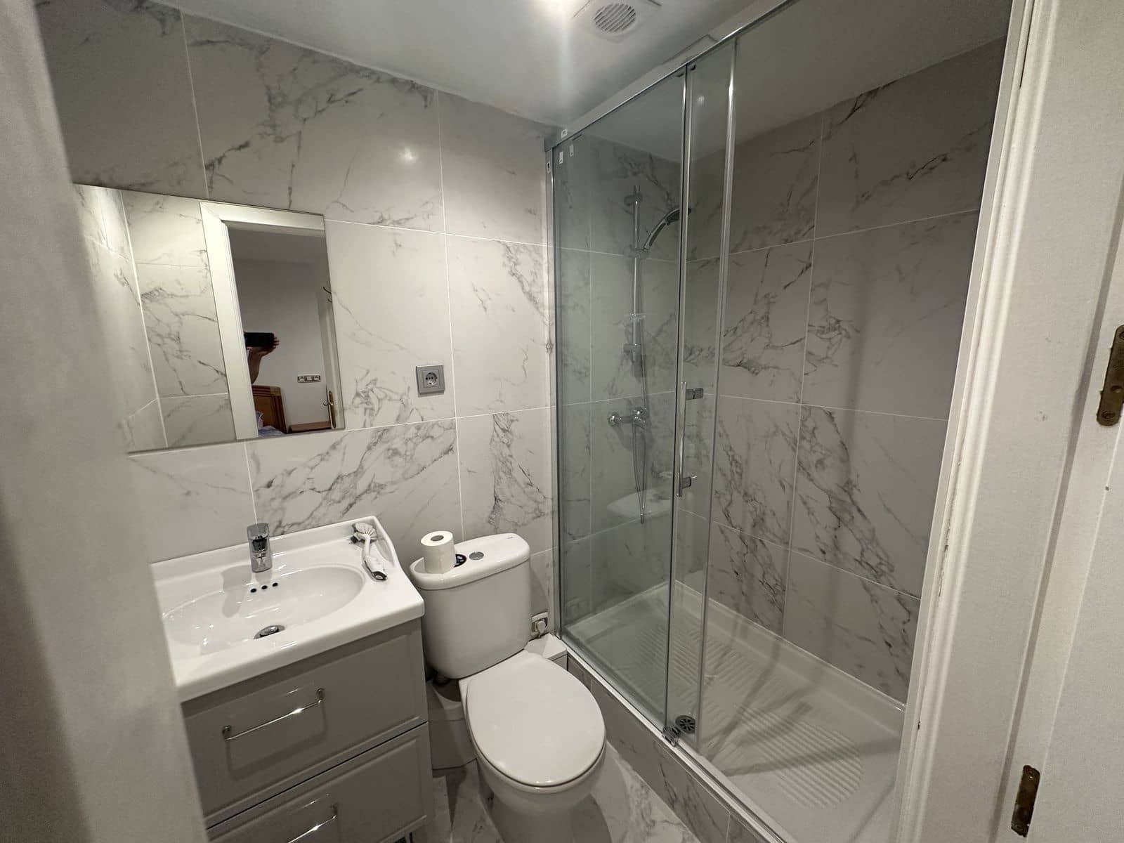 3 soveværelse Semi-Rækkehus til salg i Cabopino med swimmingpool garage - € 495.000 (Ref: 9128804)