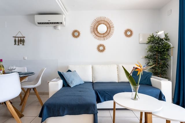 2 soveværelse Strandlejlighed til salg i Calahonda, Mijas med swimmingpool garage - € 590.000 (Ref: 9128818)