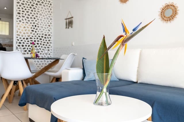 2 soveværelse Strandlejlighed til salg i Calahonda, Mijas med swimmingpool garage - € 590.000 (Ref: 9128818)