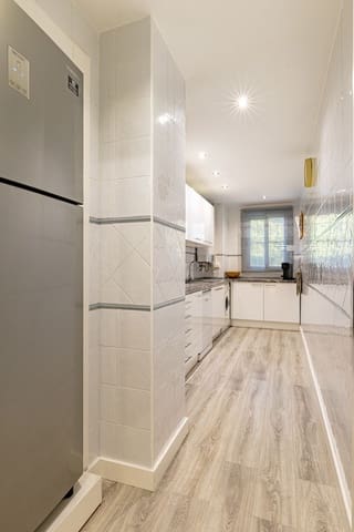 2 quarto Apartamento para venda em Cabopino, Marbella com piscina garagem - 395 000 € (Ref: 9129003)