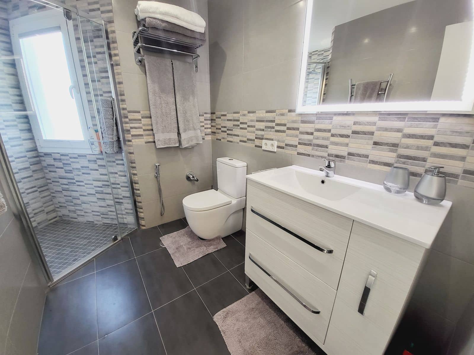 3 soveværelse Byhus til salg i Miraflores med swimmingpool garage - € 649.500 (Ref: 9184482)