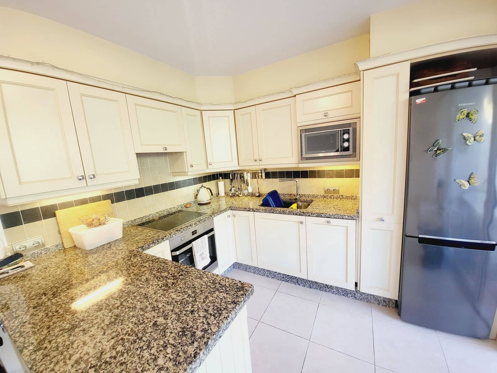 3 soveværelse Byhus til salg i Miraflores med swimmingpool garage - € 649.500 (Ref: 9184482)