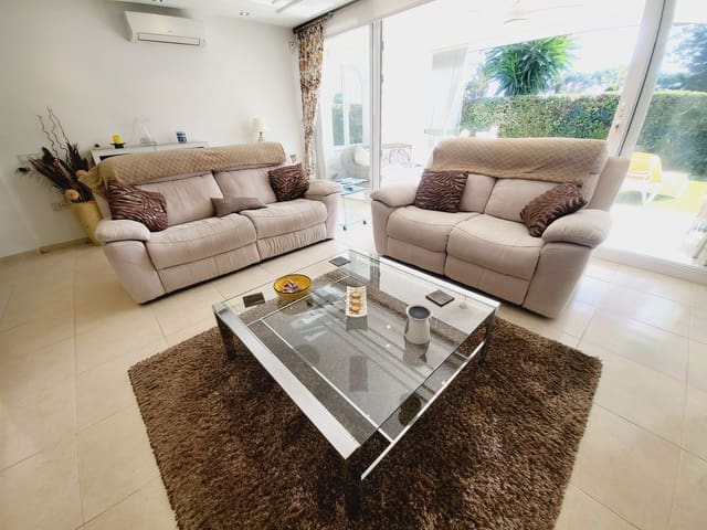 3 makuuhuone Omakotitalo myytävänä paikassa Miraflores, Mijas mukana uima-altaan 
autotalli - 649 500 € (Ref: 9184482)