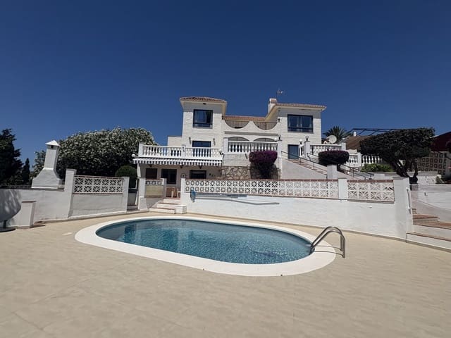 6 soverom Villa til salgs i Mijas Costa, Mijas med svømmebasseng garasje - € 1 200 000 (Ref: 9184573)