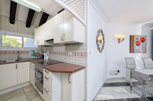 3 soveværelse Penthouse til salg i Calahonda, Mijas med swimmingpool garage - € 415.000 (Ref: 9184620)