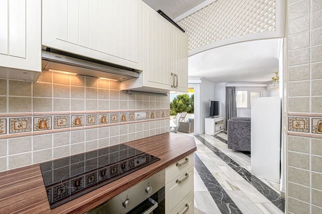 3 soveværelse Penthouse til salg i Calahonda, Mijas med swimmingpool garage - € 415.000 (Ref: 9184620)