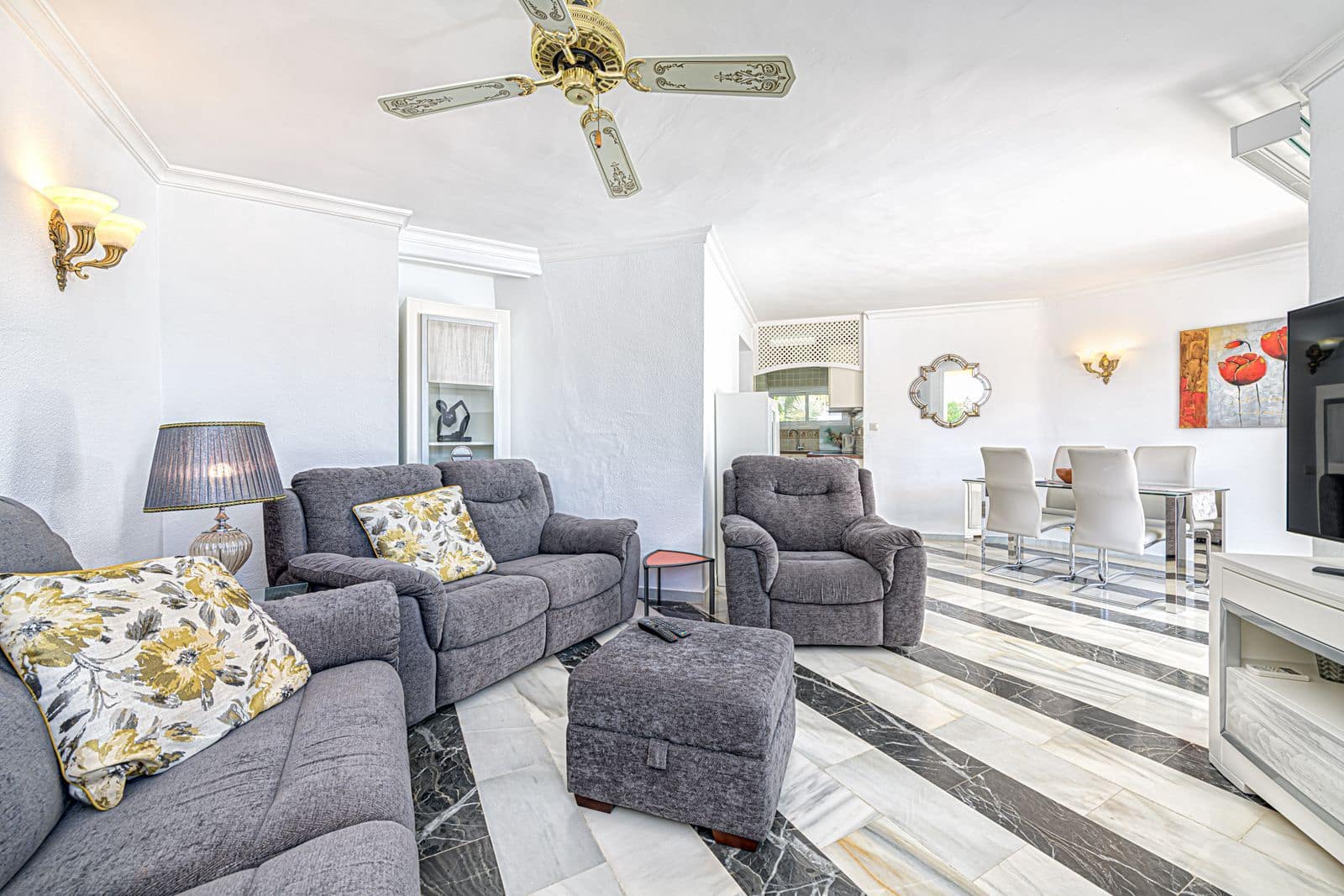 3 sypialnia Penthouse na sprzedaż w Calahonda z basenem garażem - 415 000 € (Ref: 9184620)