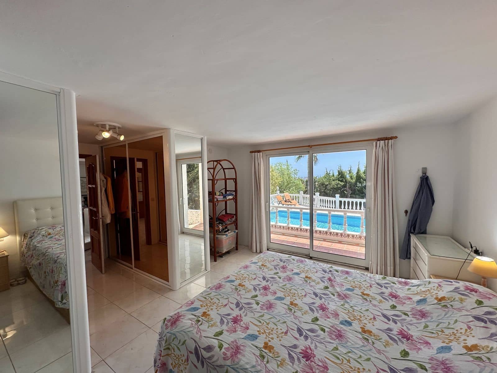 4 bedroom Villa for sale in Cerro del Aguila with pool garage - € 679,000 (Ref: 9190379)