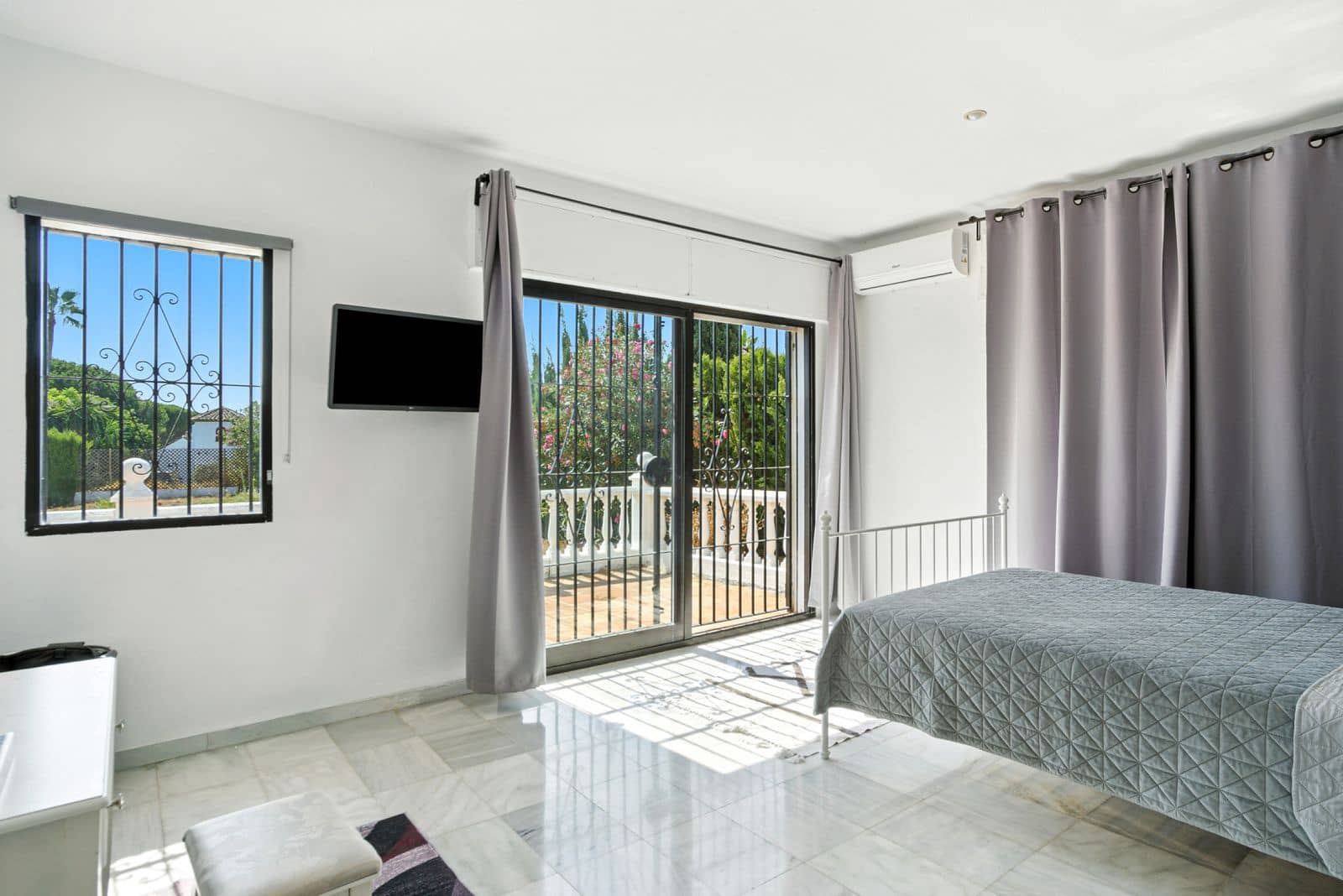 4 soverom Villa til salgs i Marbella med svømmebasseng garasje - € 1 390 000 (Ref: 9190434)