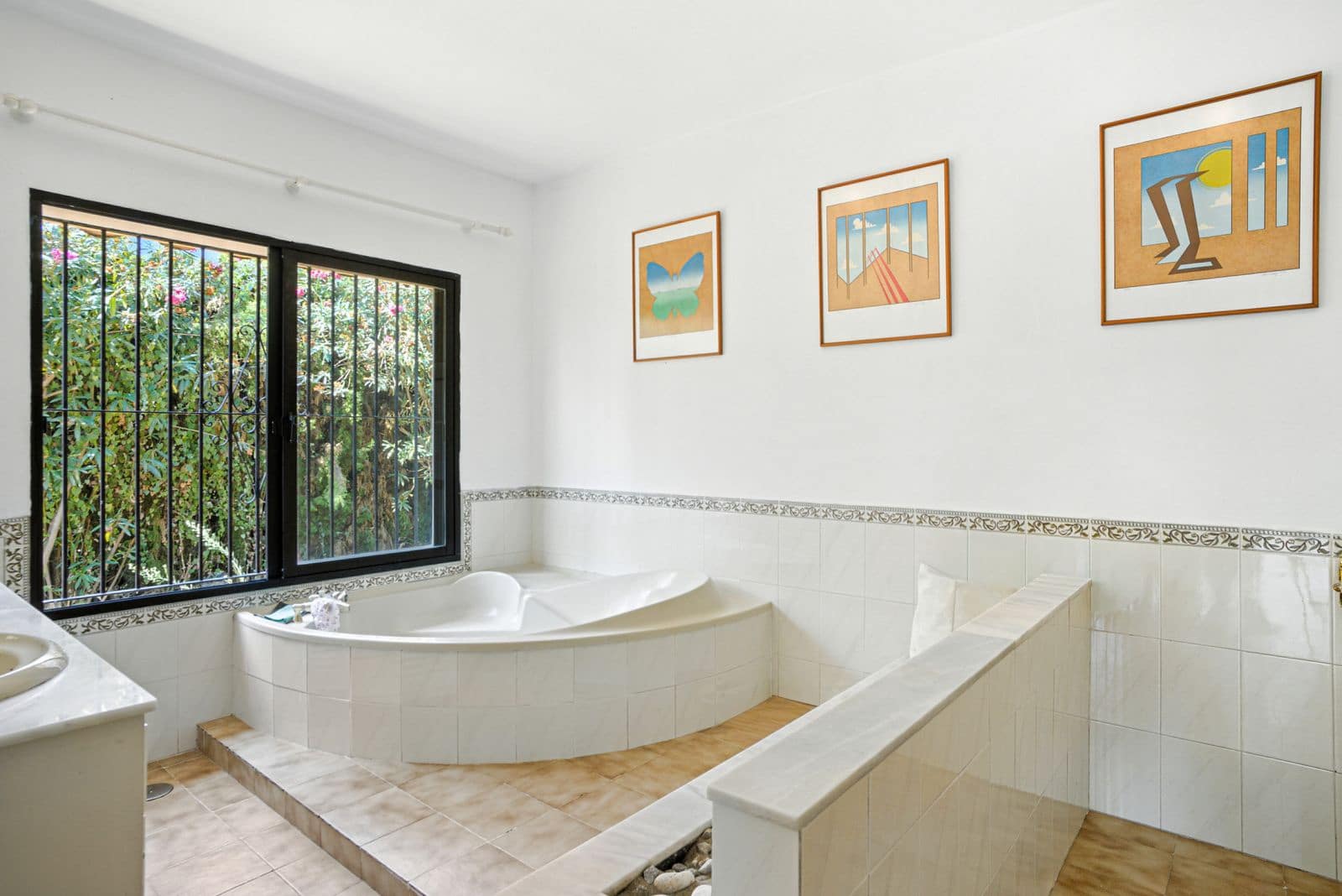 4 soverom Villa til salgs i Marbella med svømmebasseng garasje - € 1 390 000 (Ref: 9190434)