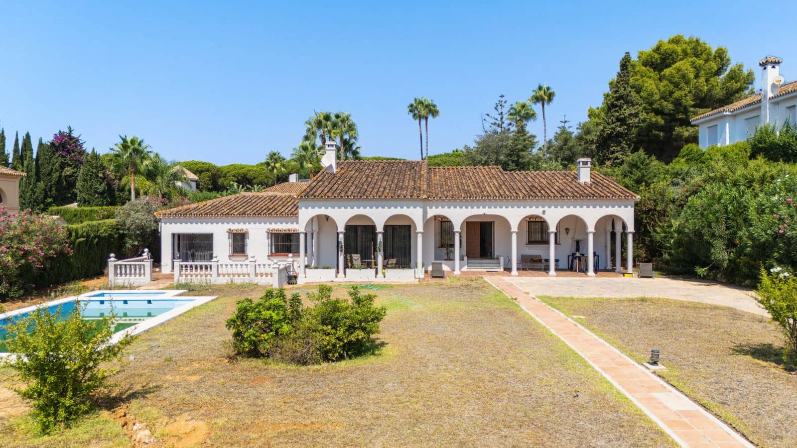 4 soverom Villa til salgs i Marbella med svømmebasseng garasje - € 1 390 000 (Ref: 9190434)