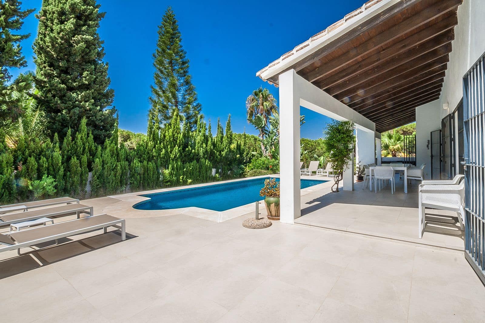 5 quarto Moradia para venda em Elviria com piscina garagem - 1 595 000 € (Ref: 9194960)