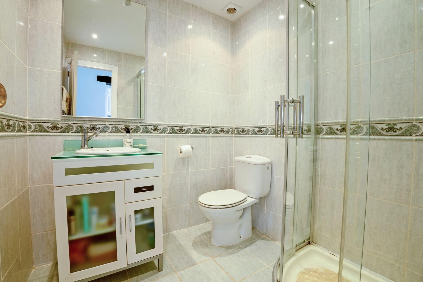 3 soveværelse Semi-Rækkehus til salg i Calahonda med swimmingpool garage - € 455.000 (Ref: 9219237)