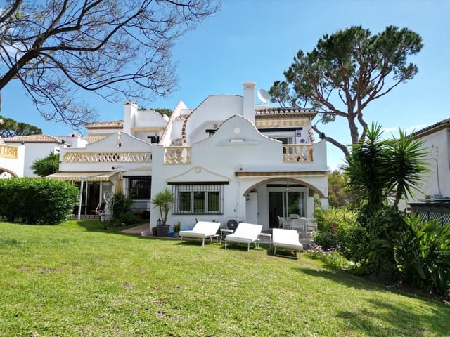 3 soveværelse Semi-Rækkehus til salg i Calahonda, Mijas med swimmingpool garage - € 455.000 (Ref: 9219237)