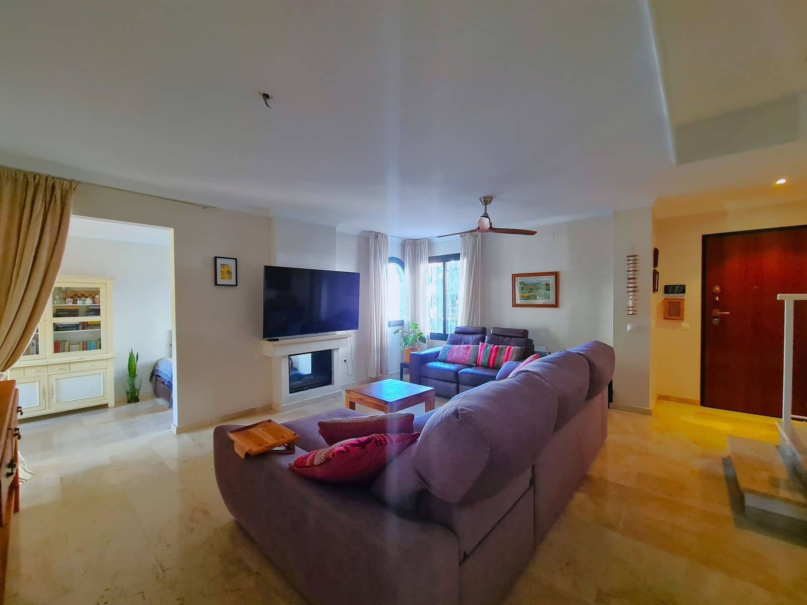 3 soveværelse Semi-Rækkehus til salg i La Duquesa / Puerto de la Duquesa med swimmingpool garage - € 575.000 (Ref: 9219269)