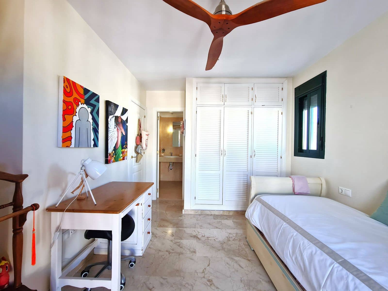 3 soveværelse Semi-Rækkehus til salg i La Duquesa / Puerto de la Duquesa med swimmingpool garage - € 575.000 (Ref: 9219269)