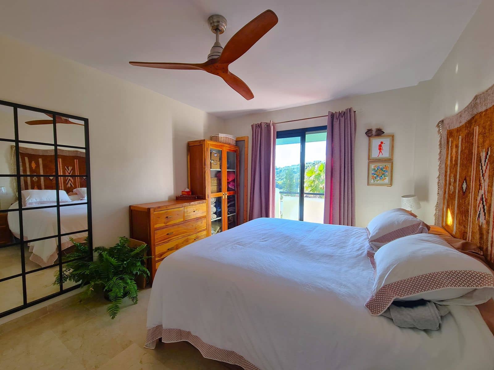 3 soveværelse Semi-Rækkehus til salg i La Duquesa / Puerto de la Duquesa med swimmingpool garage - € 575.000 (Ref: 9219269)