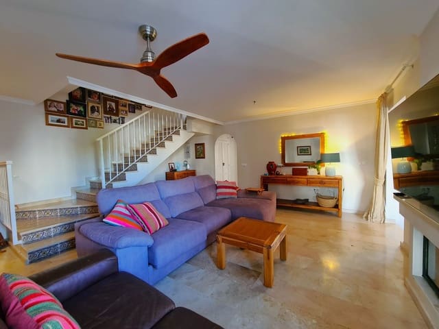 3 bedroom Semi-detached Villa for sale in La Duquesa / Puerto de la Duquesa, Manilva with pool garage - € 575,000 (Ref: 9219269)