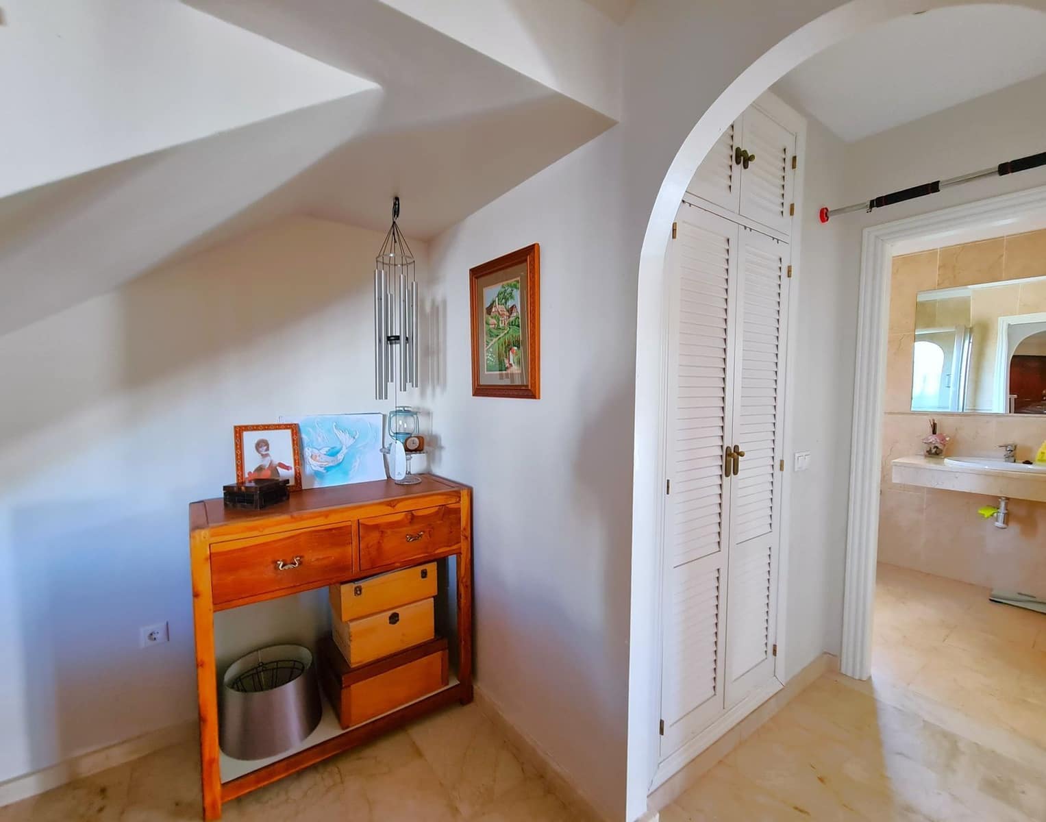 3 soveværelse Semi-Rækkehus til salg i La Duquesa / Puerto de la Duquesa med swimmingpool garage - € 575.000 (Ref: 9219269)