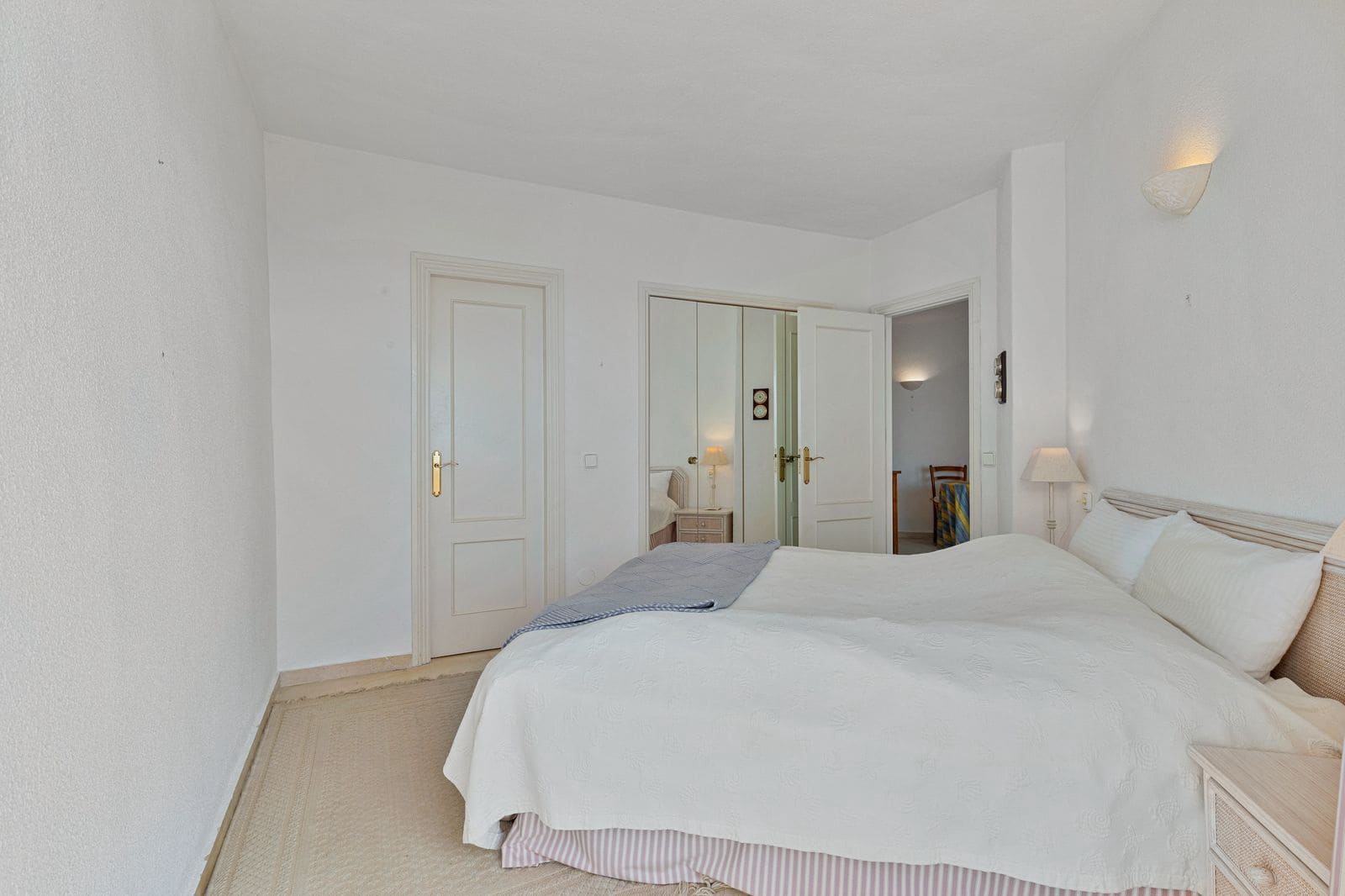 2 makuuhuone Kattohuoneisto myytävänä paikassa Calahonda mukana uima-altaan 
autotalli - 320 000 € (Ref: 9219330)