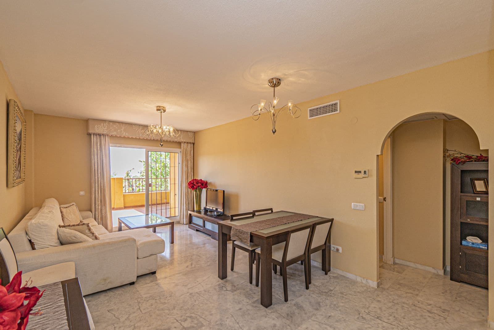 2 sovrum Lägenhet till salu i La Reserva med pool garage - 279 000 € (Ref: 9227783)