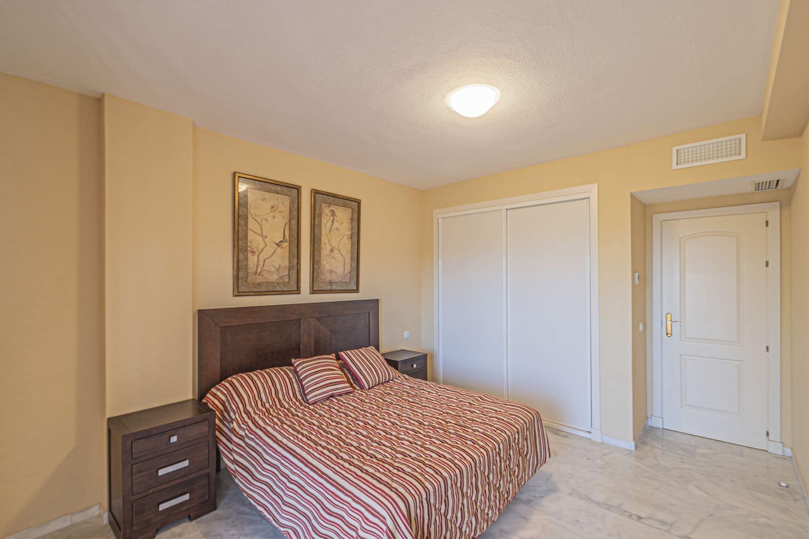 2 sovrum Lägenhet till salu i La Reserva med pool garage - 279 000 € (Ref: 9227783)