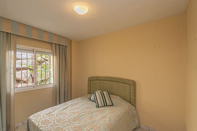 2 soverom Leilighet til salgs i La Reserva, Marbella med svømmebasseng garasje - € 279 000 (Ref: 9227783)