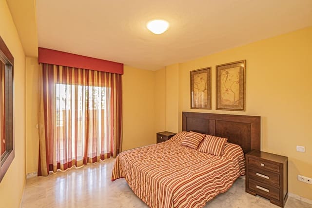 2 soverom Leilighet til salgs i La Reserva, Marbella med svømmebasseng garasje - € 279 000 (Ref: 9227783)