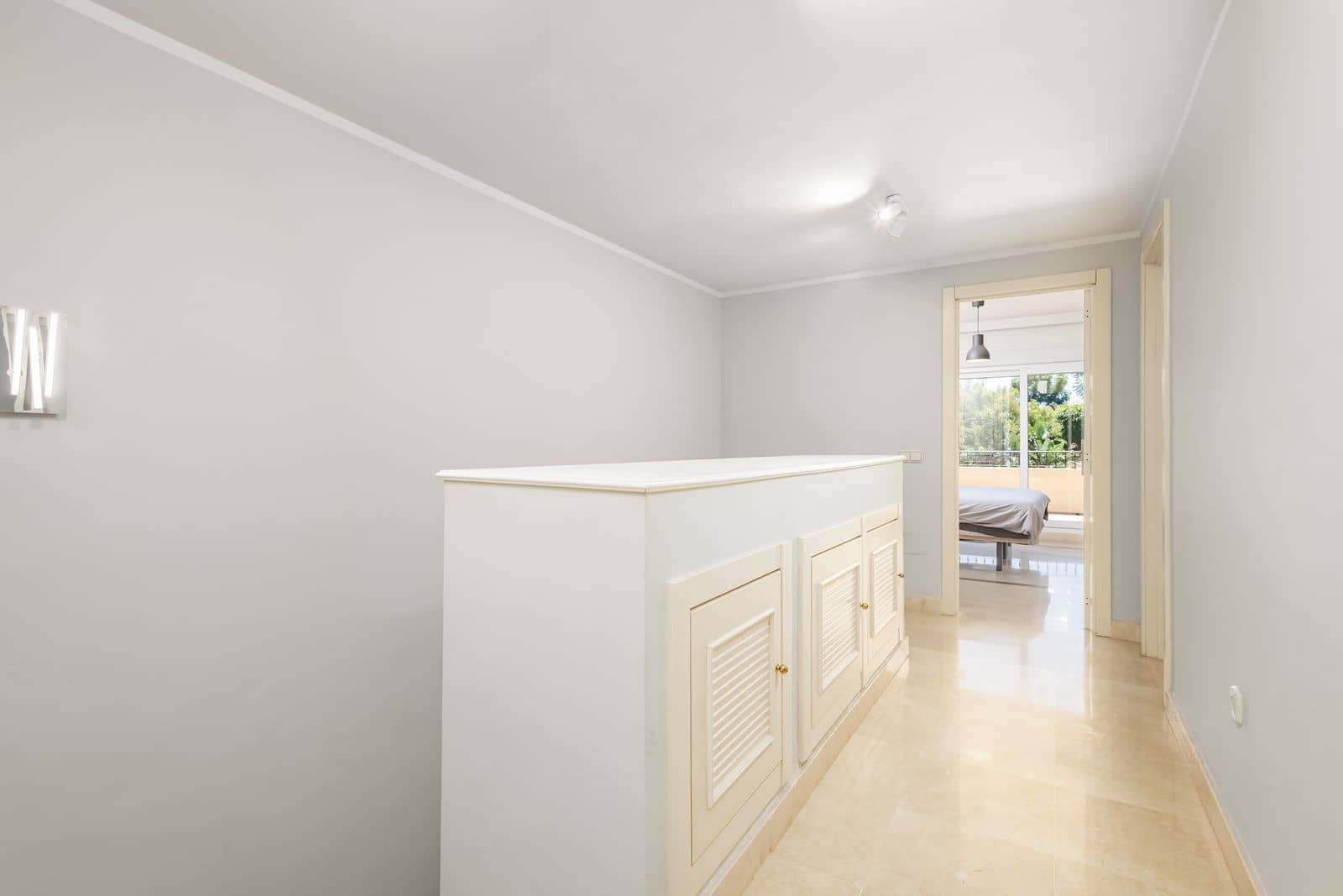 3 soveværelse Semi-Rækkehus til salg i Riviera del Sol med swimmingpool garage - € 520.000 (Ref: 9279584)