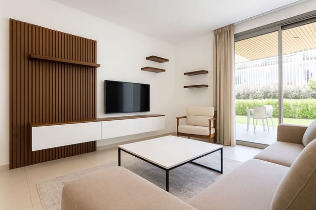 3 makuuhuone Ranta-asunto myytävänä paikassa Elviria, Marbella mukana uima-altaan 
autotalli - 775 000 € (Ref: 9279604)