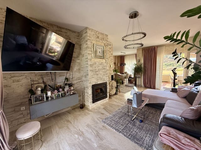 3 soveværelse Penthouse til salg i Calahonda, Mijas med swimmingpool garage - € 525.000 (Ref: 9293537)