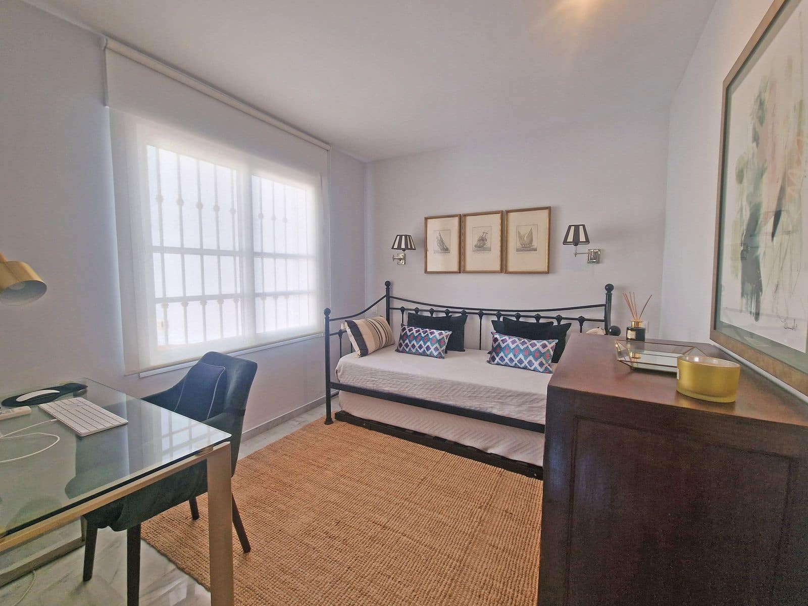 4 sypialnia Dom na sprzedaż w Calahonda z basenem garażem - 675 000 € (Ref: 9293721)