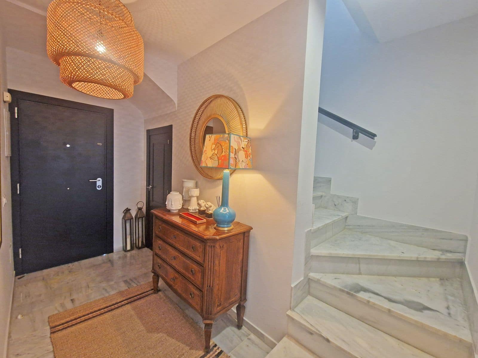 4 sypialnia Dom na sprzedaż w Calahonda z basenem garażem - 675 000 € (Ref: 9293721)