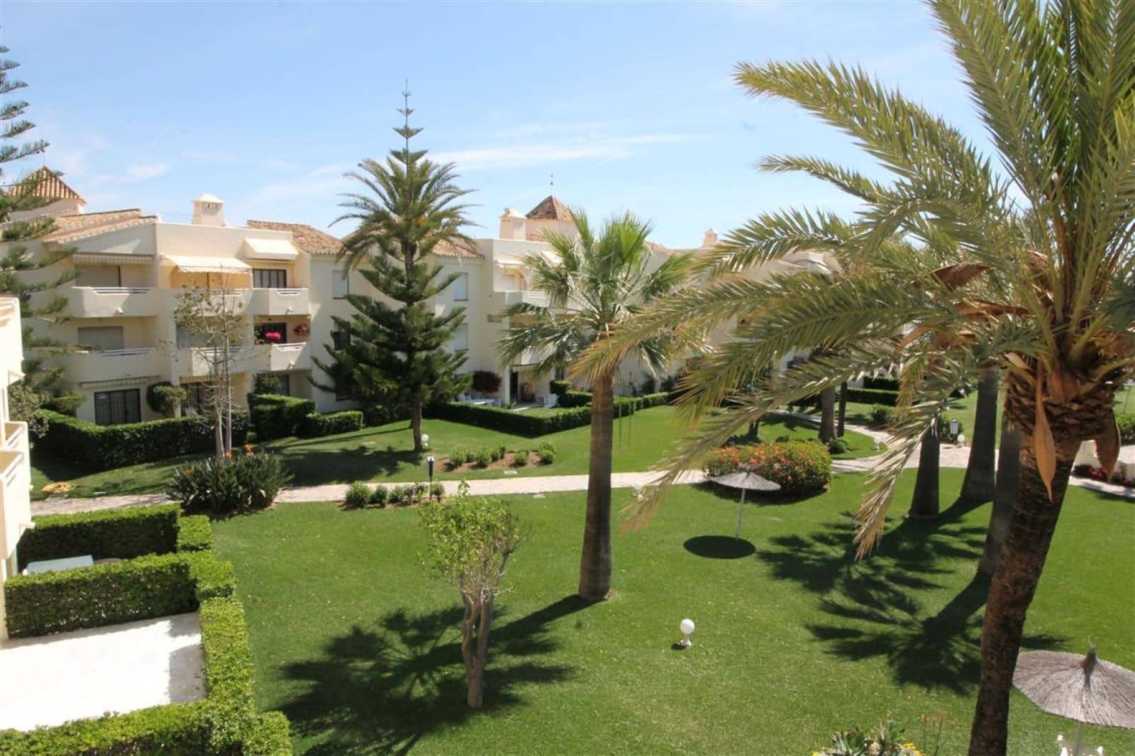 2 sypialnia Apartament przy plaży na sprzedaż w La Cala de Mijas z basenem garażem - 545 000 € (Ref: 9293834)
